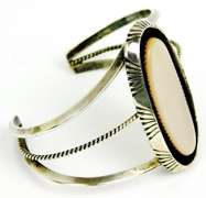 Navajo RT Sterling & Pink Mother of Pearl Cuff