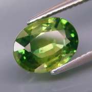 Gorgeous 2.67ct yellowish green Sapphire