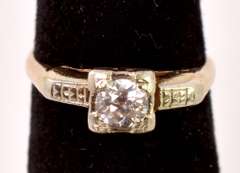 Beautiful Vintage Petite Diamond Ring in 14K White Gold
