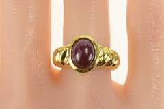 18K Yellow Gold 4.10 Ct Natural Ruby Cabochon Scalloped Ring