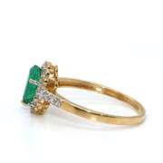 Elegant 14kt Emerald and Diamond Ring