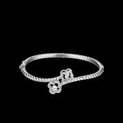 Beautiful Two clover Dancing Stone Bangle