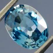 Glittering 1.66ct diamond luster blue Zircon
