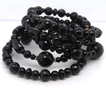 Nice Black Stone and 18kt Yellow Gold Bead Bracelet