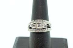 LADIES WHITE GOLD AND DIAMOND RING