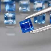 Vivid blue 3.01ct princess cut Sapphire set