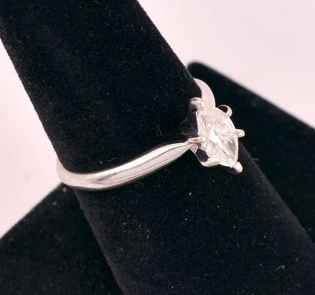 Stunning Marquise Cut Approx. .73CTS Diamond Ring in 14K White Gold