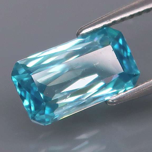 Glittering 3.24ct platinum and Swiss blue Zircon
