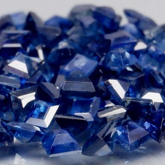 Heated only top blue 3.11ct Sapphire set