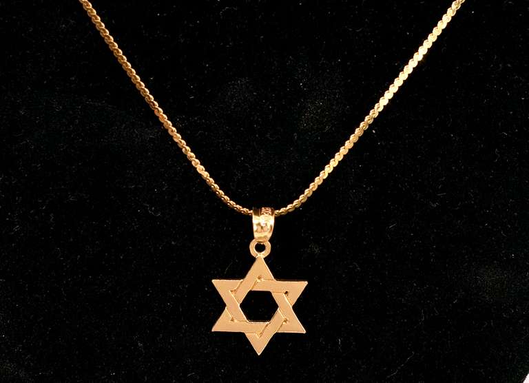 Amazing Star of David Pendant Necklace in 14K Yellow Gold