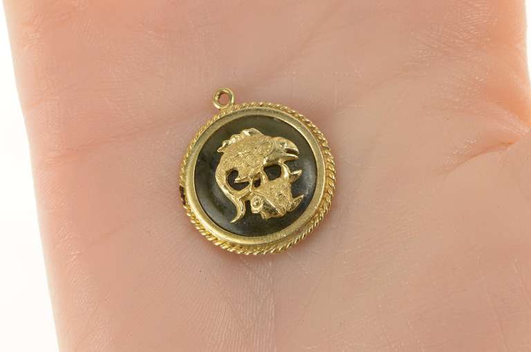 14K Yellow Gold 1960's Pisces Nephrite Astrology Zodiac Pendant/Pin