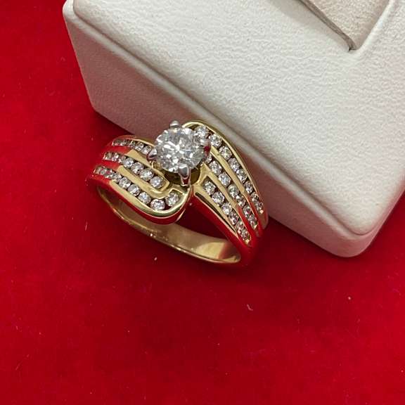 CERTIFIED BRAND NEW 14K GOLD AND DIAMOND RING