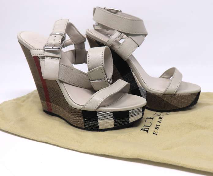 Burberry Goldfinch Check Wedge Sandal in White Color