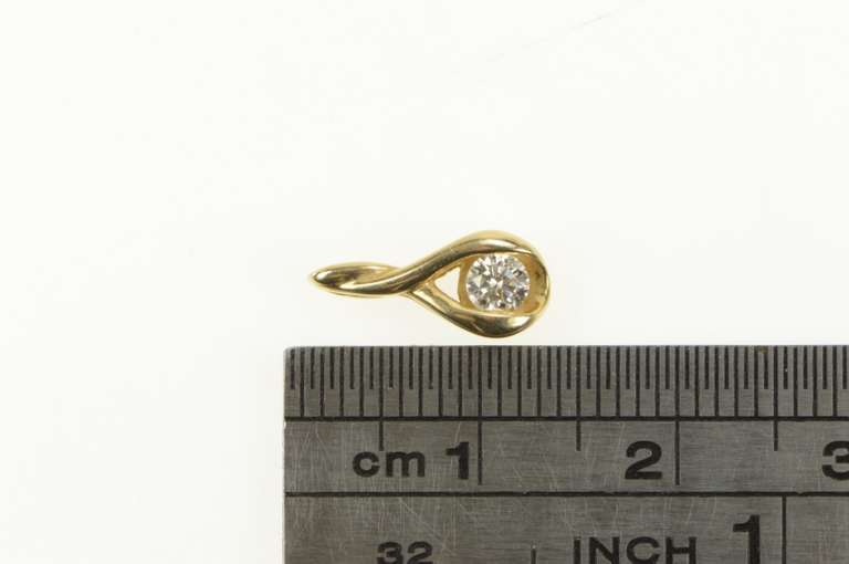 14K Yellow Gold 0.14 Ct Diamond Solitaire Twist Statement Pendant