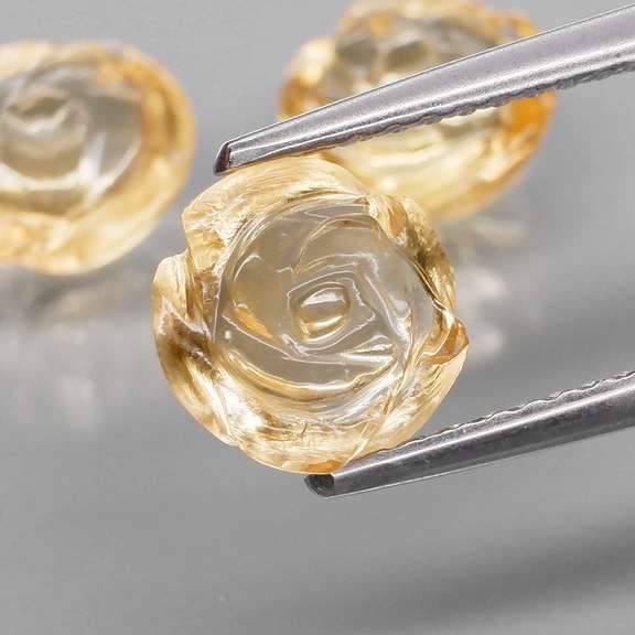 Translucent! 3.93ct champagne Citrine flower carvings