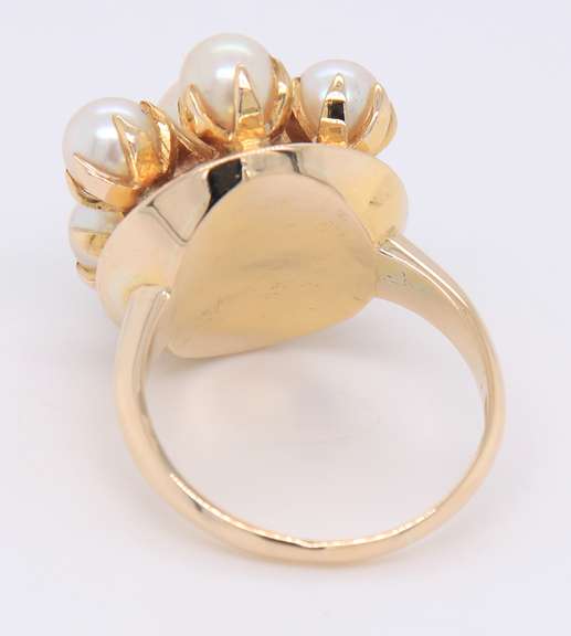 Fabulous Yellow Gold Seven Pearl Cluster Ring