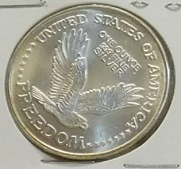 1 oz. .999 Silver round - Standing Lib design Unc