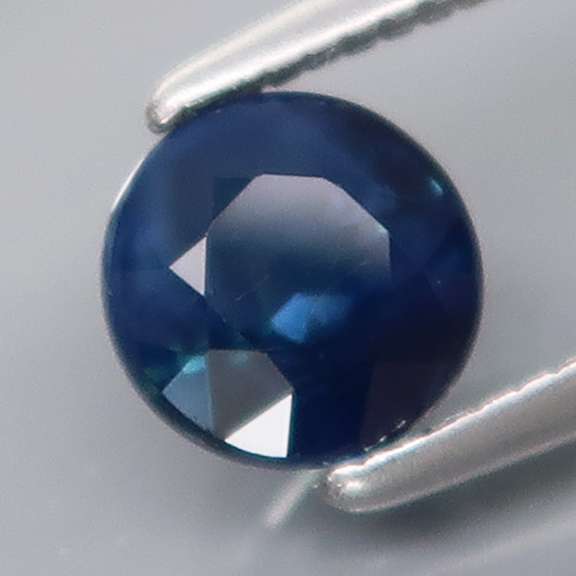 Gorgeous 1ct HEATED ONLY rich blue Sapphire