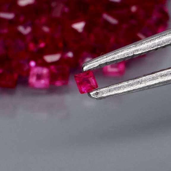 Thai pink! 3.26ct 180 piece princess cut Ruby set