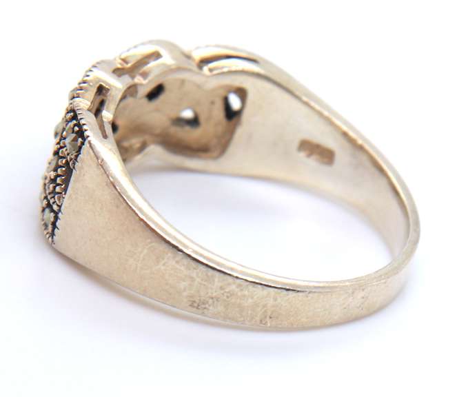 Vintage 925 Sterling Silver Marcasite Wide Band