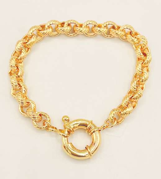 Beautiful 18kt Gold Plated Greek Key Design Bracelet