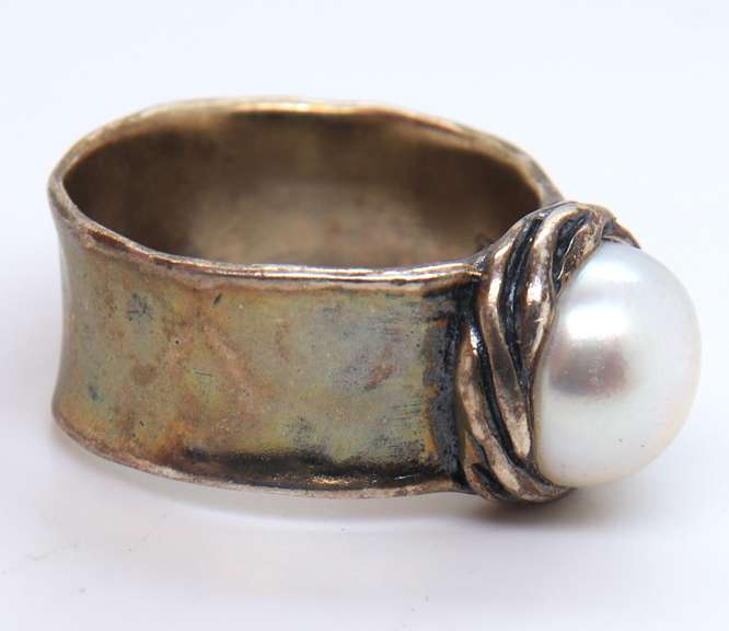 Vintage Sterling Silver Pearl Ring