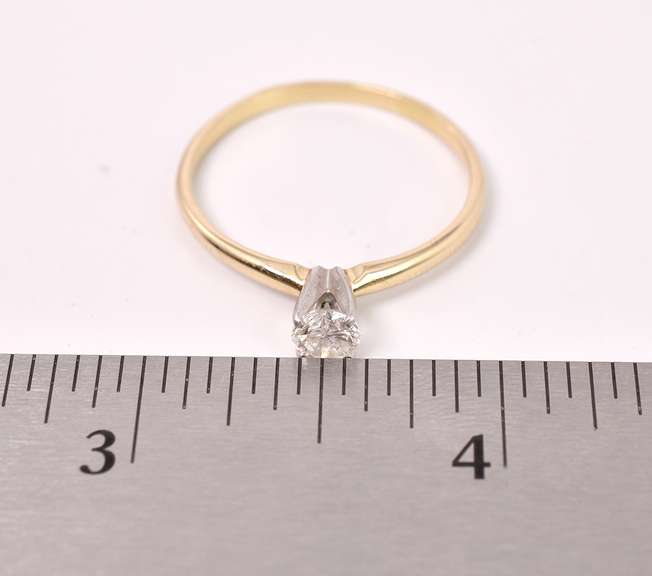 Brilliant Solitaire Leo Diamond Ring in 14K Yellow Gold