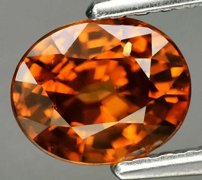 Top luster 1.17ct natural Imperial Zircon
