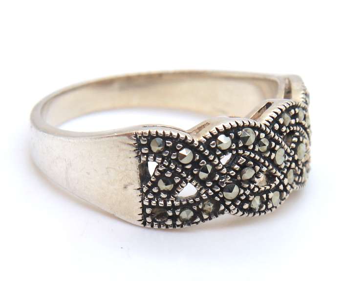 Vintage 925 Sterling Silver Marcasite Wide Band