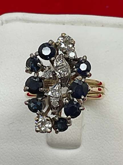 LADIES 14K GOLD DIAMOND AND SAPPHIRE VINTAGE RING