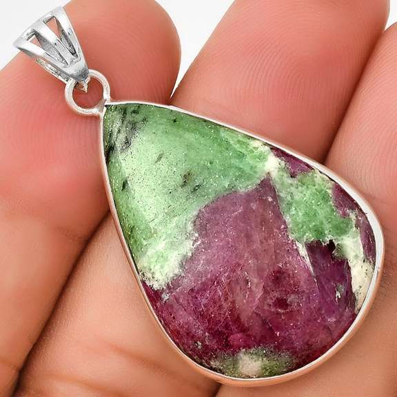 Beautiful 47.35ct Ruby in Zoisite pendant