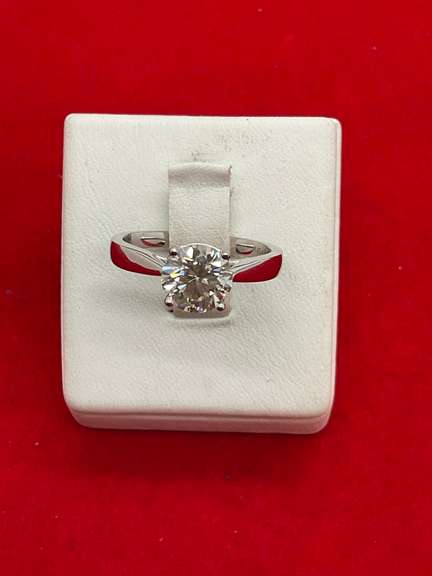 CERTIFIED 14K WHITE GOLD DIAMOND SOLITAIRE  RING WITH 1.60 CARAT LAB GROWN DIAMOND