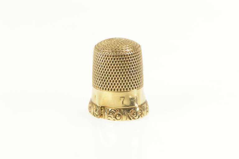 14K Yellow Gold Victorian Scroll Ornate Size 7 Sewing Thimble