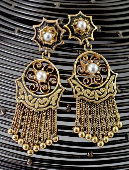 Fabulous Vintage Pearl and 14K Dangle Earrings