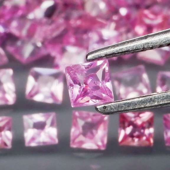 Rare UNHEATED 2.72ct pink Sapphire set