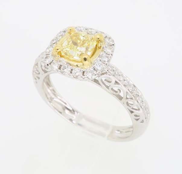 18k Diamond Halo Ring with Center Yellow Diamond