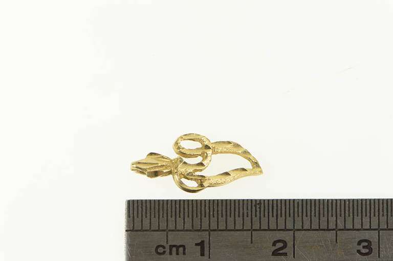 14K Yellow Gold Diamond Cut V Monogram Name Letter Initial Pendant