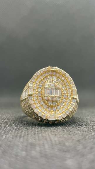 STUNNING MENS 14K YELLOW GOLD CHAMPIONSHIP STYLE RING WITH BAGUETTES AND ROUND BRILLIANT DIAMONDS