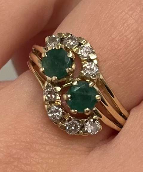 Gold Ring with Emeralds and Diamonds