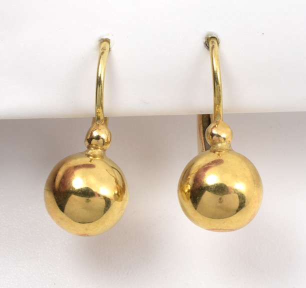 Lever Back 14k Ball Earrings