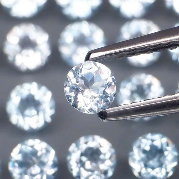 Matched! 25 piece 5.17ct full fire baby blue Topaz set