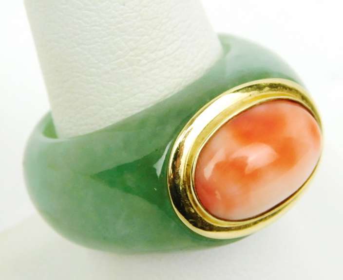 14K Jade & Coral Ring, Size 9