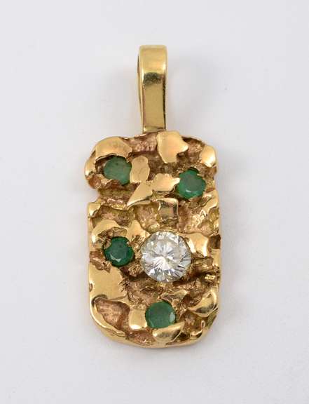 Lovely Nugget Pendant with Diamond & Emeralds