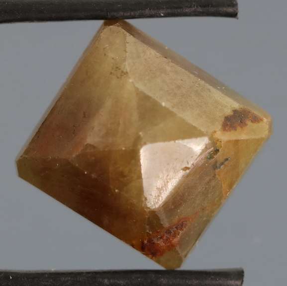 UNTREATED! 19.58ct earth toned faceted Sapphire
