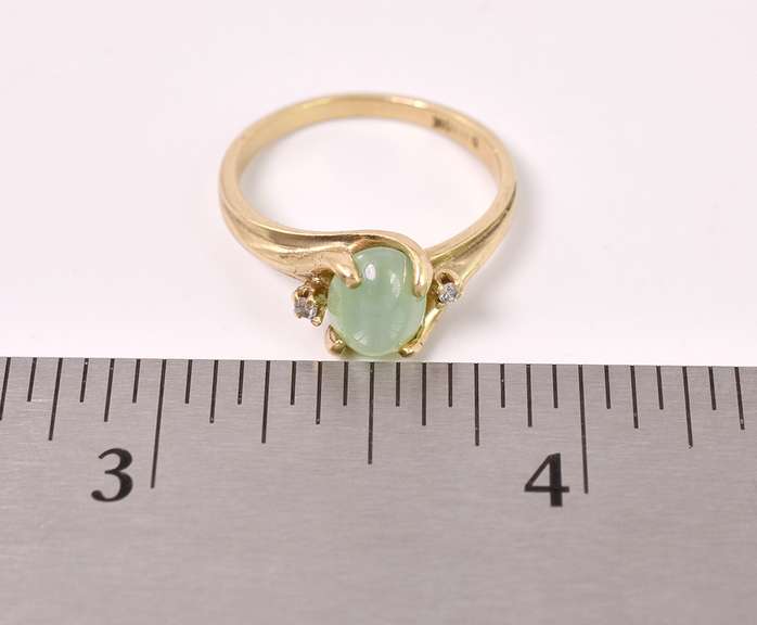 Distinct MInt Green Star Sapphire and Diamond Ring in Yellow Gold