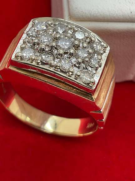 MEN'S 14K GOLD AND DIAMOND RING