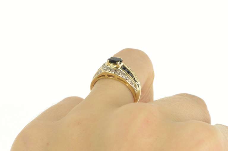 14K Yellow Gold 1.25 Ctw Oval Sapphire Diamond Engagement Ring