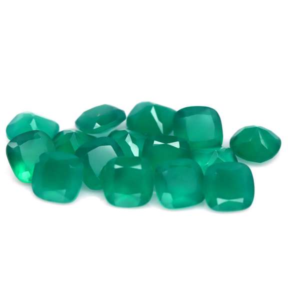 Breath taking 12ct mint green Botswana Agate set