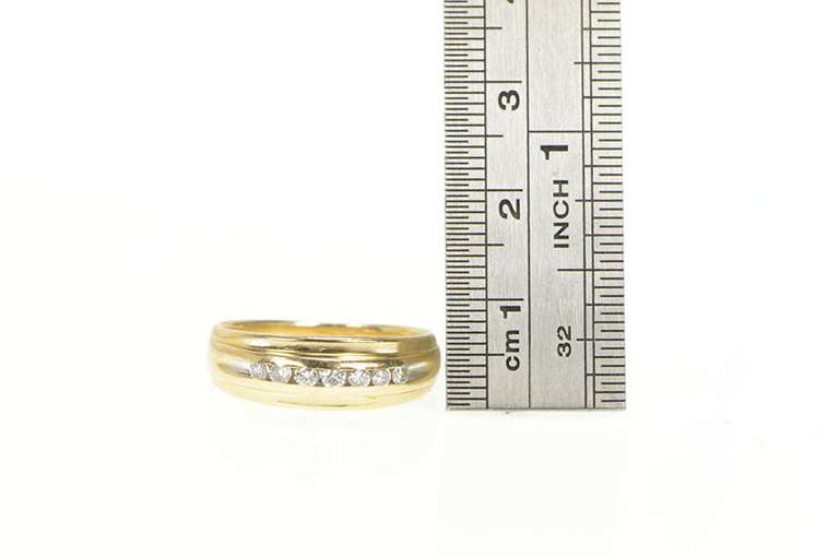 14K Yellow Gold 0.21 Ctw Diamond Channel Classic Wedding Ring