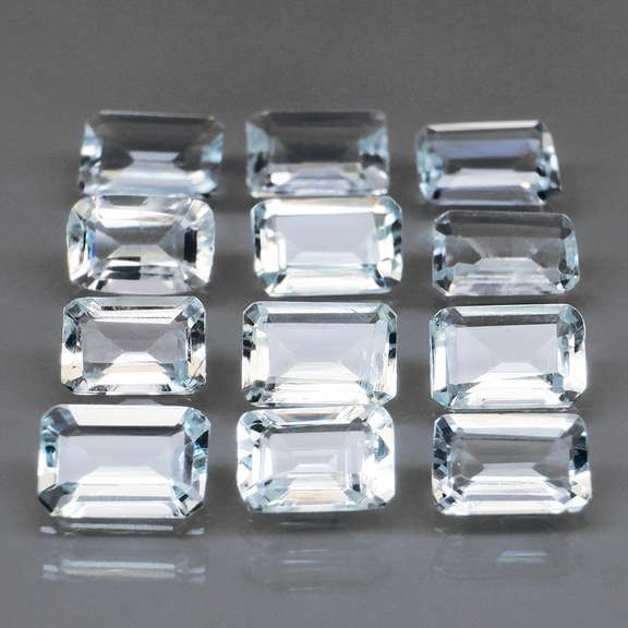 Large 5ct platinum blue emerald cut Aquamarine set